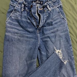 Hollister super moms